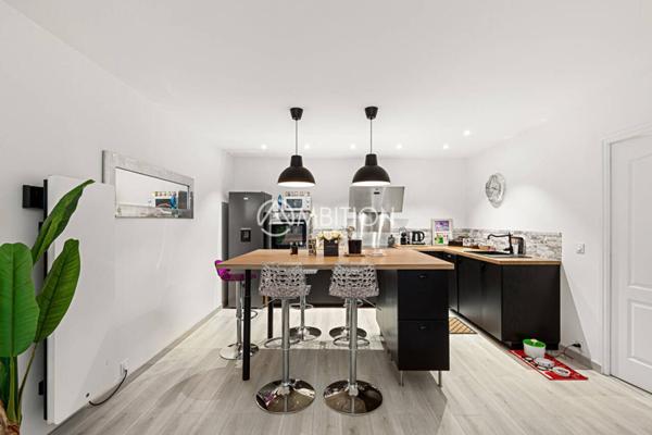 Loft / Atelier à vendre 3 pièces de 89 m²