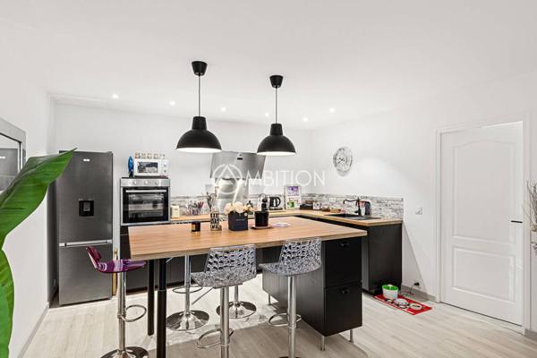 Loft / Atelier à vendre 3 pièces de 89 m²