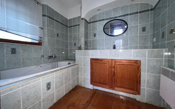 Maison à vendre    4 pièces • 120 m2 Fréjus