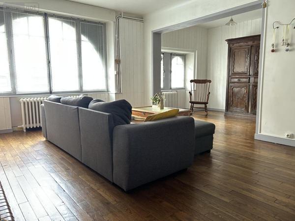 Maison à vendre à Guingamp dans les Côtes-d'Armor (22200), ref : 22064-1288