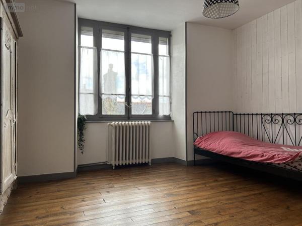 Maison à vendre à Guingamp dans les Côtes-d'Armor (22200), ref : 22064-1288