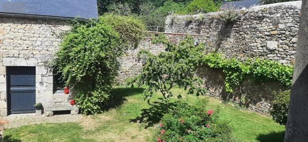 Maison à vendre à Guingamp dans les Côtes-d'Armor (22200), ref : 22064-1288