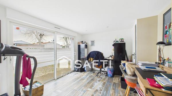 Maison contemporaine, 5 chambres, garage, piscine