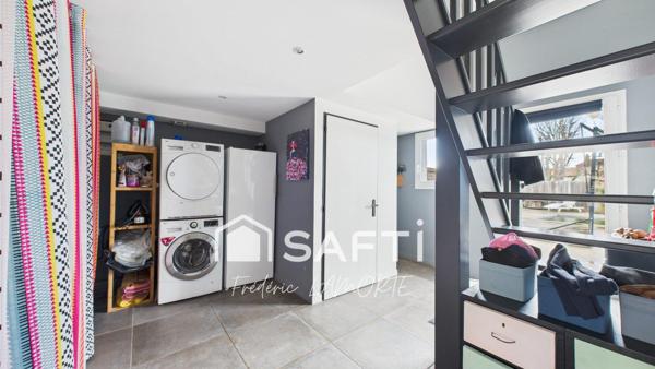 Maison contemporaine, 5 chambres, garage, piscine