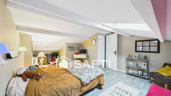 Maison contemporaine, 5 chambres, garage, piscine
