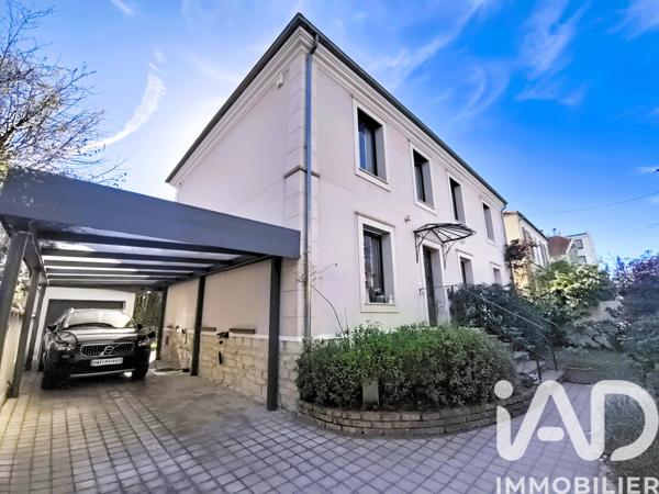 Maison à vendre 7 pièces 230 m² Saint-Maur-des-Fossés