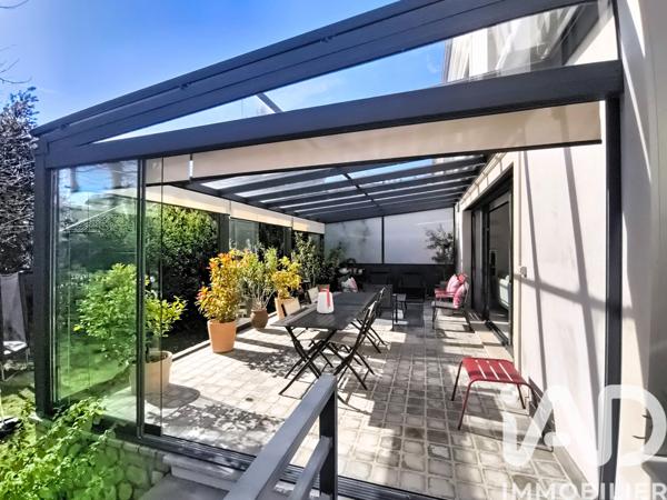 Maison à vendre 7 pièces 230 m² Saint-Maur-des-Fossés