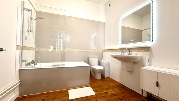 A VENDRE - APPARTEMENT 5 PIECES - ANCENIS-SAINT-GEREON