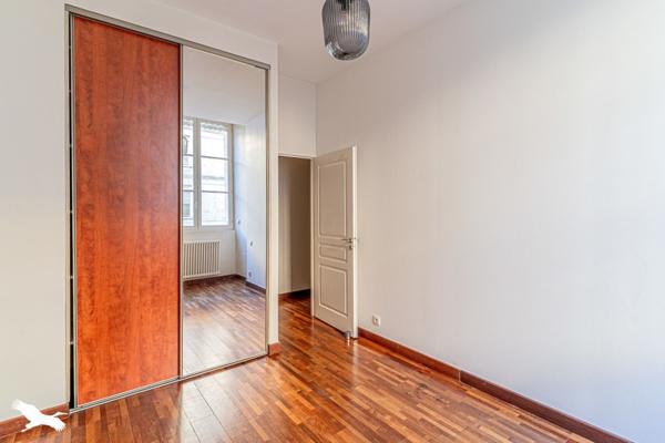 Appartement à vendre |                                       Bordeaux |                                        4 pièces  |  80 m²