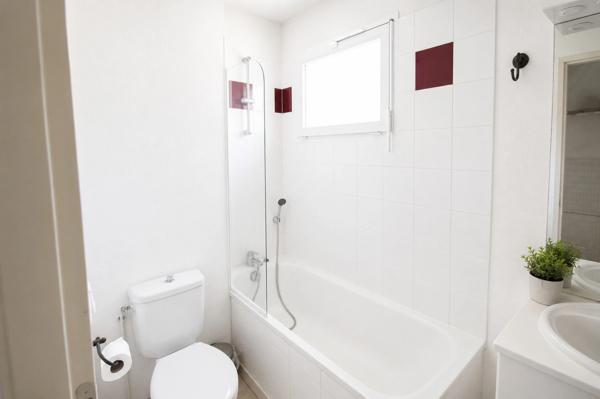 T2 meublé 30 m2 avec terrasse et parking à Aureilhan - 40-