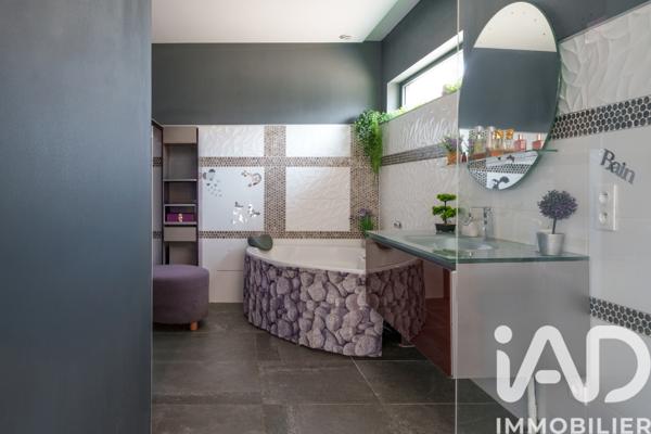 Maison à vendre 4 pièces 127 m² Mettray