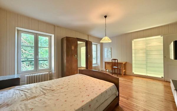 Maison à vendre    6 pièces • 208 m2 Pontailler-sur-Saône