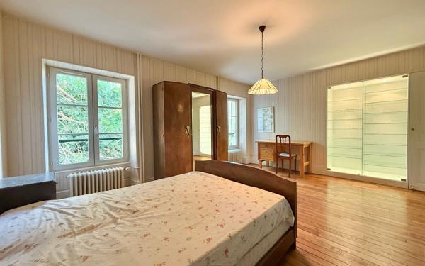 Maison à vendre    6 pièces • 208 m2 Pontailler-sur-Saône