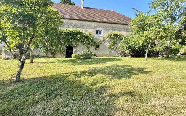 Maison à vendre    6 pièces • 208 m2 Pontailler-sur-Saône
