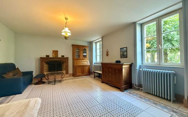 Maison à vendre    6 pièces • 208 m2 Pontailler-sur-Saône