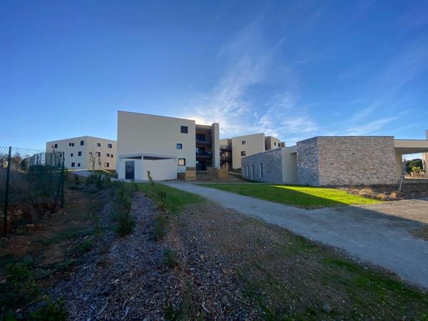 Dpt Hérault (34), à vendre SERIGNAN, appartement 3 pièces de 65.1 m² avec terrasse et stationnement