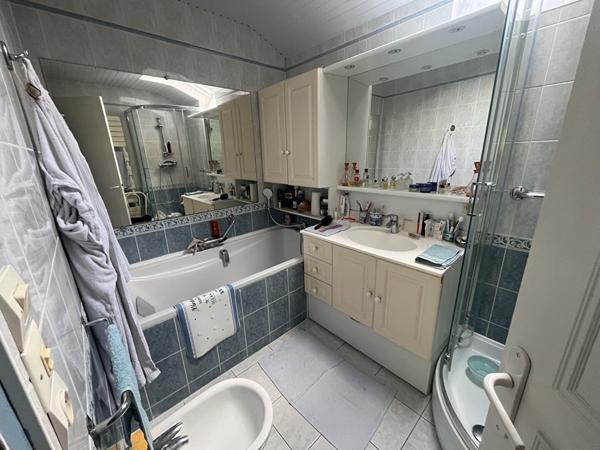 Maison 7 pièce(s) 150 m2 secteur Canclaux