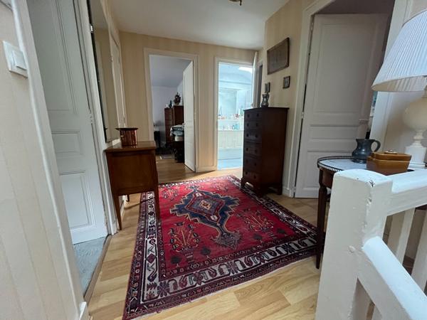 Maison 7 pièce(s) 150 m2 secteur Canclaux