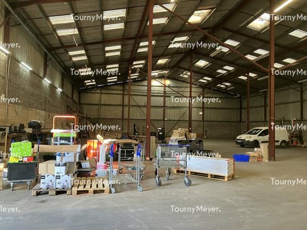 Local d'activites 890m² À louer - MÉRIGNAC