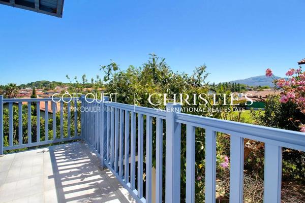 À vendre Saint-Jean-de-Luz – Villa proche de la plage d’Erromardie