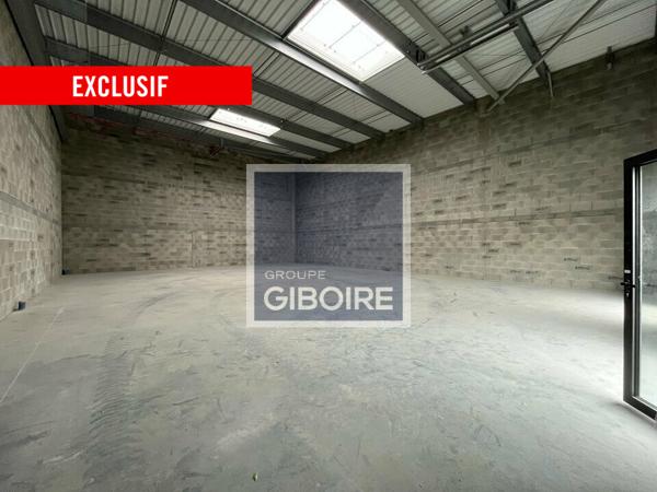 Local d'activites 223 m² à vendre GOVEN (réf : 35.6504)