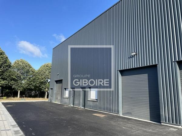 Local d'activites 175 m² à louer THORIGNE FOUILLARD (réf : 35.6454)
