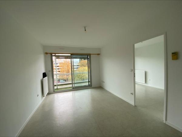 Appartement T2 à louer - 34 m² (réf : 558754)