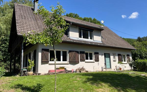 Maison à vendre    7 pièces •  Saint-Amarin