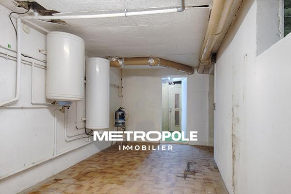 Maison 12 pièce(s) 10 chambre(s) 425 m²