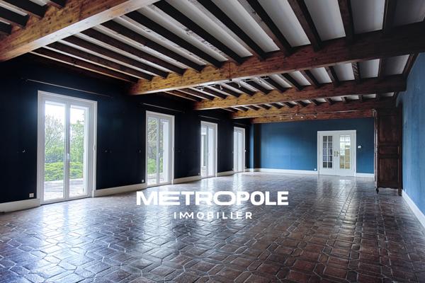 Maison 12 pièce(s) 10 chambre(s) 425 m²
