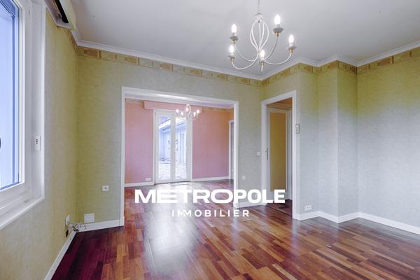 Maison 12 pièce(s) 10 chambre(s) 425 m²