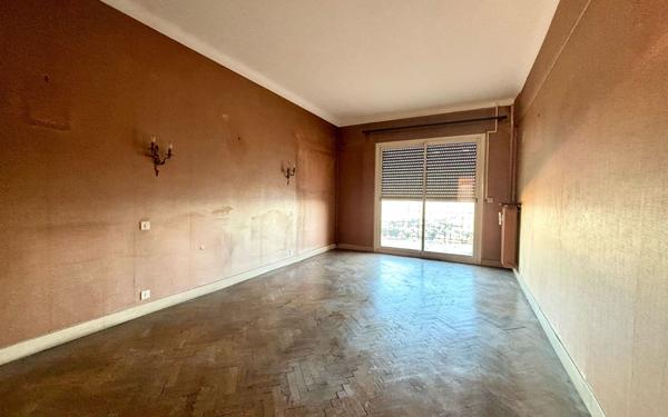 Appartement à vendre    3 pièces • 76,40 m2 Grasse