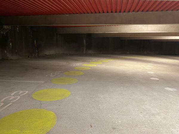 TOURCOING - lot de 10 places de parking