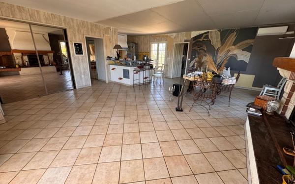 Maison à vendre    4 pièces •  Noé