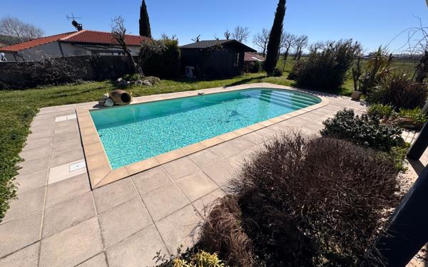 Maison à vendre    4 pièces •  Noé