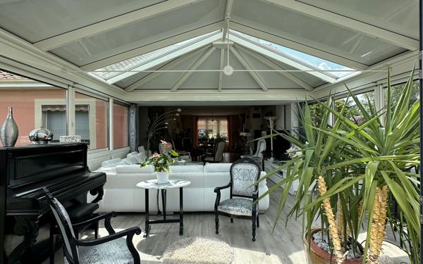 Maison à vendre    6 pièces •  Villiers-en-Lieu