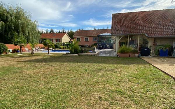 Maison à vendre    6 pièces •  Villiers-en-Lieu