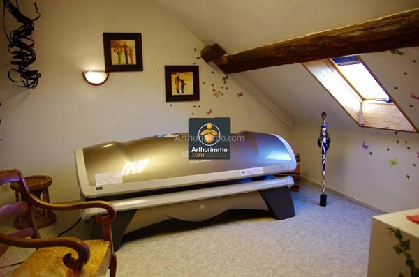 Location Local commercial 3 pièces 300 m2 à Morestel