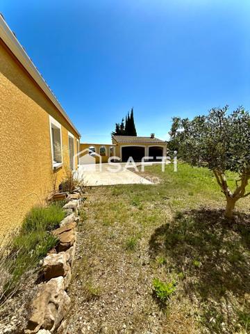 Villa contemporaine de plain-pied avec dépendance à Pauligne (11300)