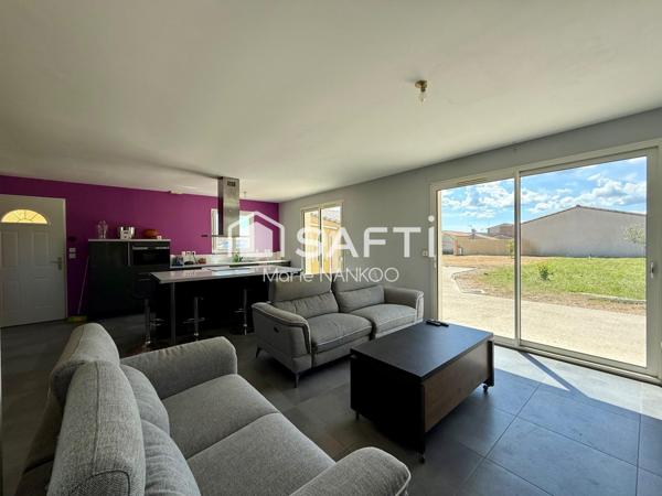 Villa contemporaine de plain-pied avec dépendance à Pauligne (11300)