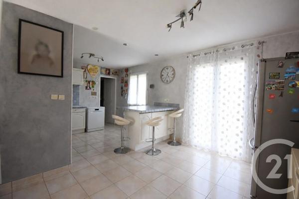 Maison à vendre  5 pièces - 104,57 m 2   CREUZIER LE VIEUX  - 03