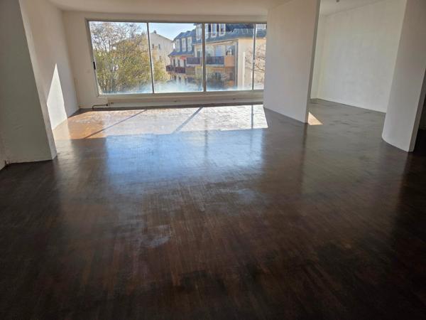 Appartement à finir de rénover – Lumineux, centre-ville de Rodez, place de parking