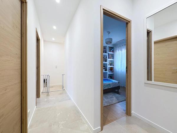 Maison de ville rénover avec de belles prestations