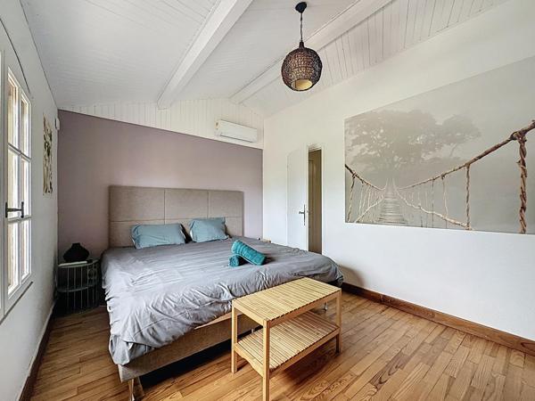 Sublime maison de plus de 180m² - Sous-sol - Piscine - Saint-Sulpice-La-Pointe