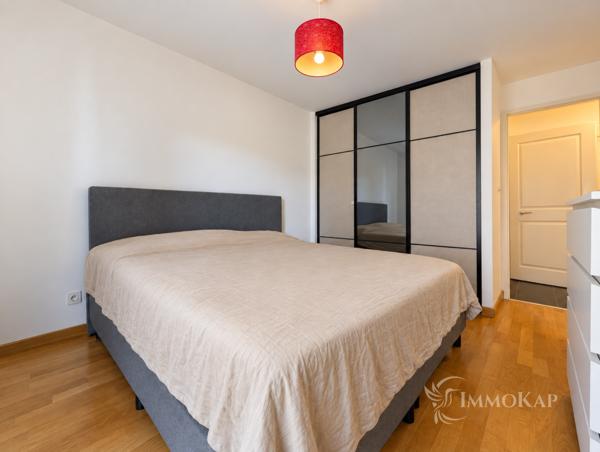 Grand T3 récent + garage secteur gare - loué en meublé