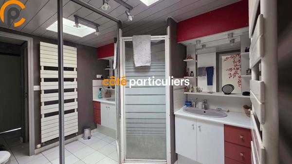 Vente Maison147 m² - 7 Pièces - VILLENEUVE D ASCQ (59650)