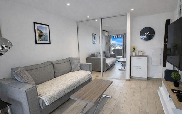 Appartement à vendre    1 pièce • 22,64 m2 Juan-les-Pins - Antibes