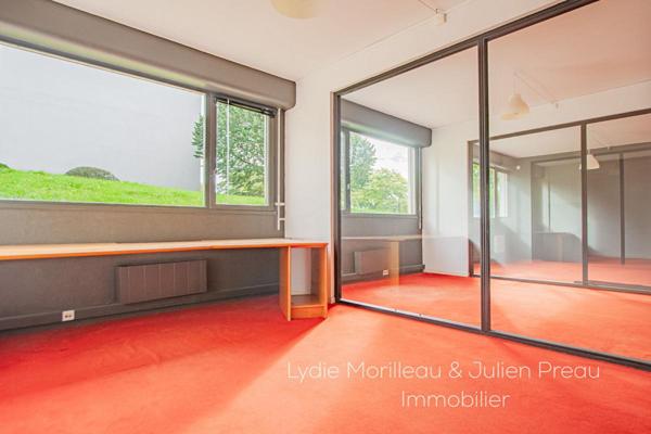 NANTES - ILE DE NANTES / MANGIN / BEAULIEU - Local d'activités / Bureaux (180 m²)