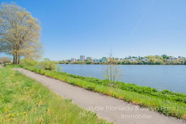 NANTES - ILE DE NANTES / MANGIN / BEAULIEU - Local d'activités / Bureaux (180 m²)