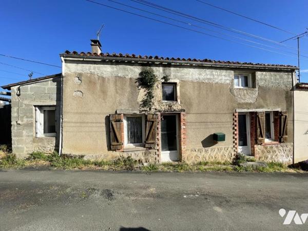 Ancienne maison d'habitation à rénover.